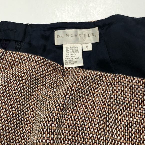 Doncaster Skirt Size 8 Gold Accent Inner Lining - Picture 5 of 9